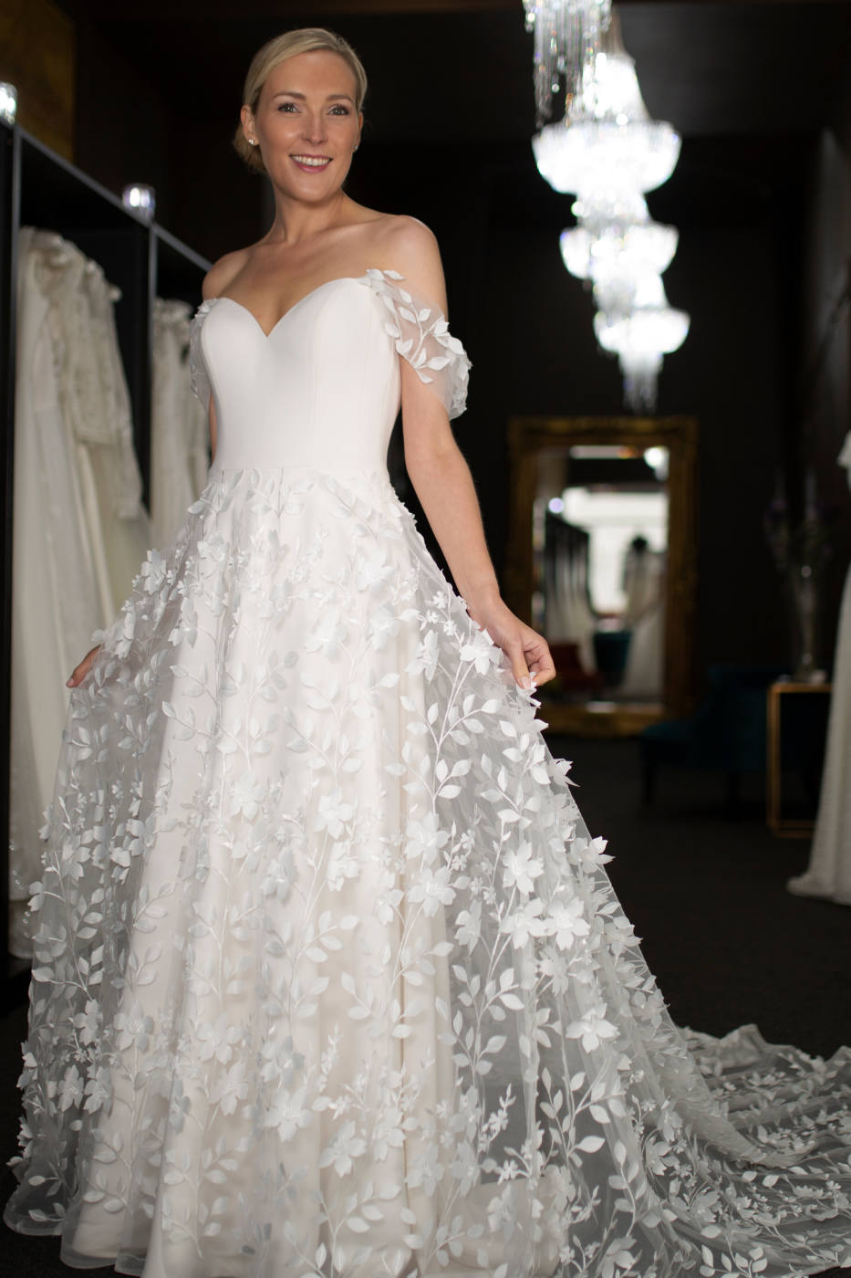 Oscar Lili Ashley wedding dress Edinburgh Scotland 